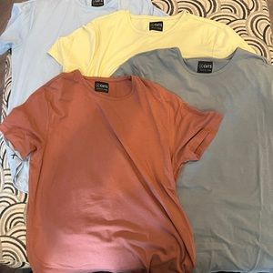 Cuts mens 4 tshirts. Mens large. Various colors